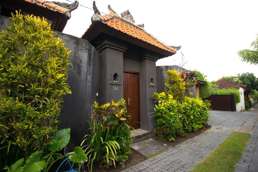 Transera Kirana Villas Seminyak Exterior photo